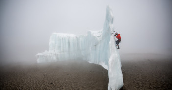 Ice in the mist © Christian Pondella